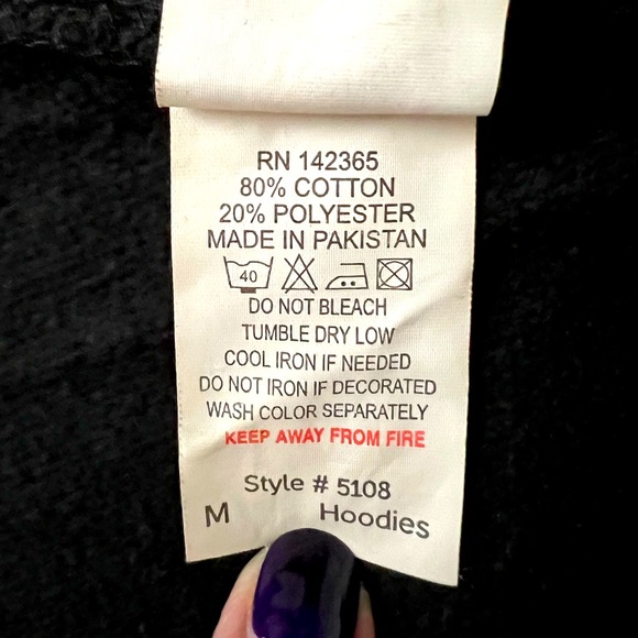 Heroes Hoodie with Pockets - Picture 4 of 4